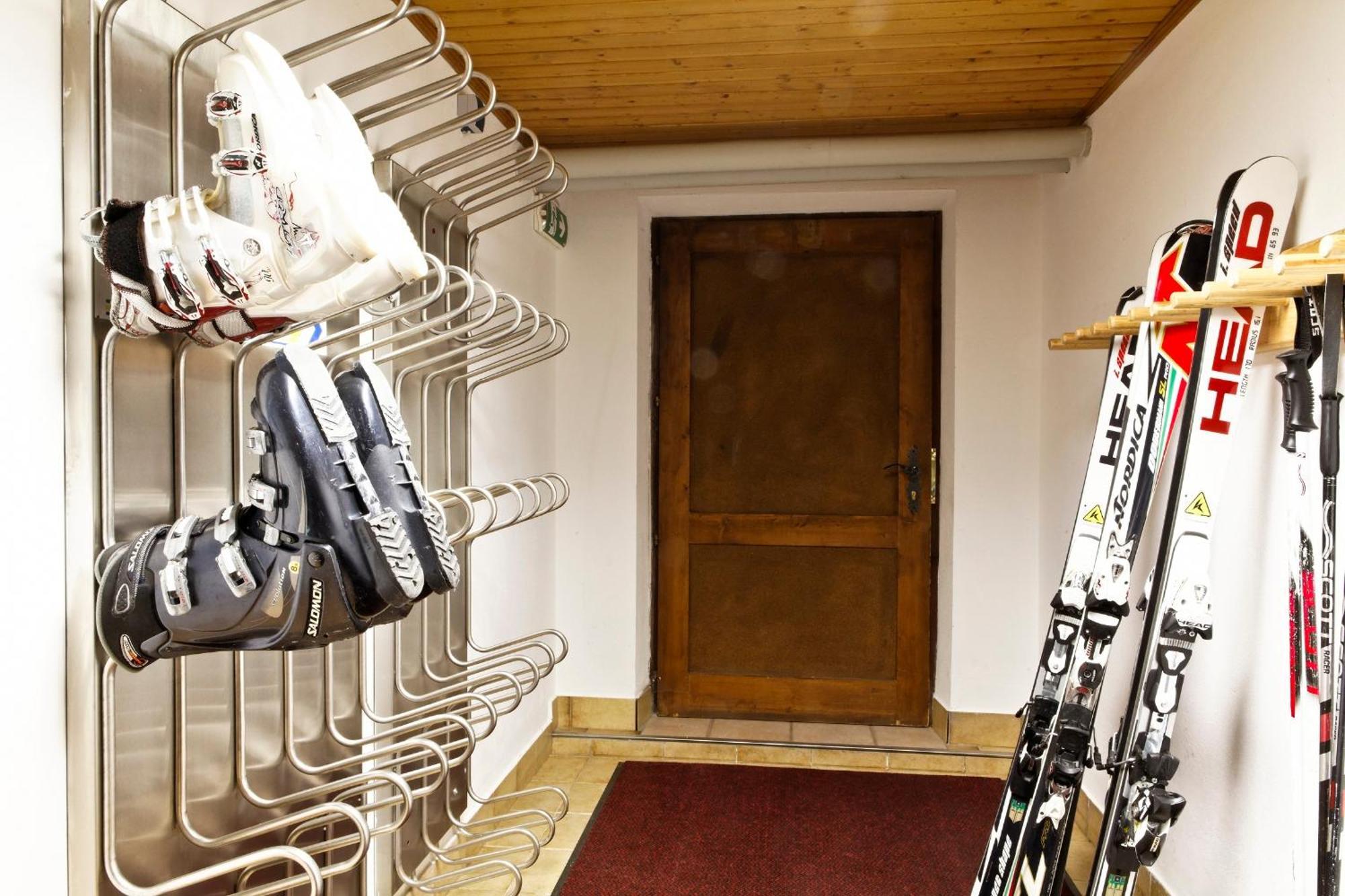 Gaestehaus Oblasser Mayrhofen Buitenkant foto